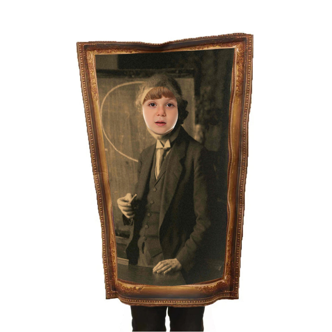 Funny spoof murals Costume Mona Lisa French girl Einstein Marie Curie King Queen Victoria Knight - ZZCOSPLAY